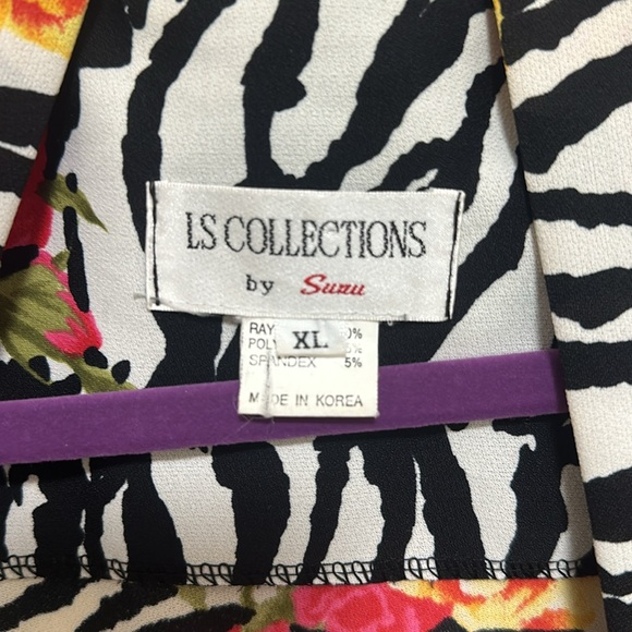 LS Collections flower print with black white background Size XL - Picture 2 of 7